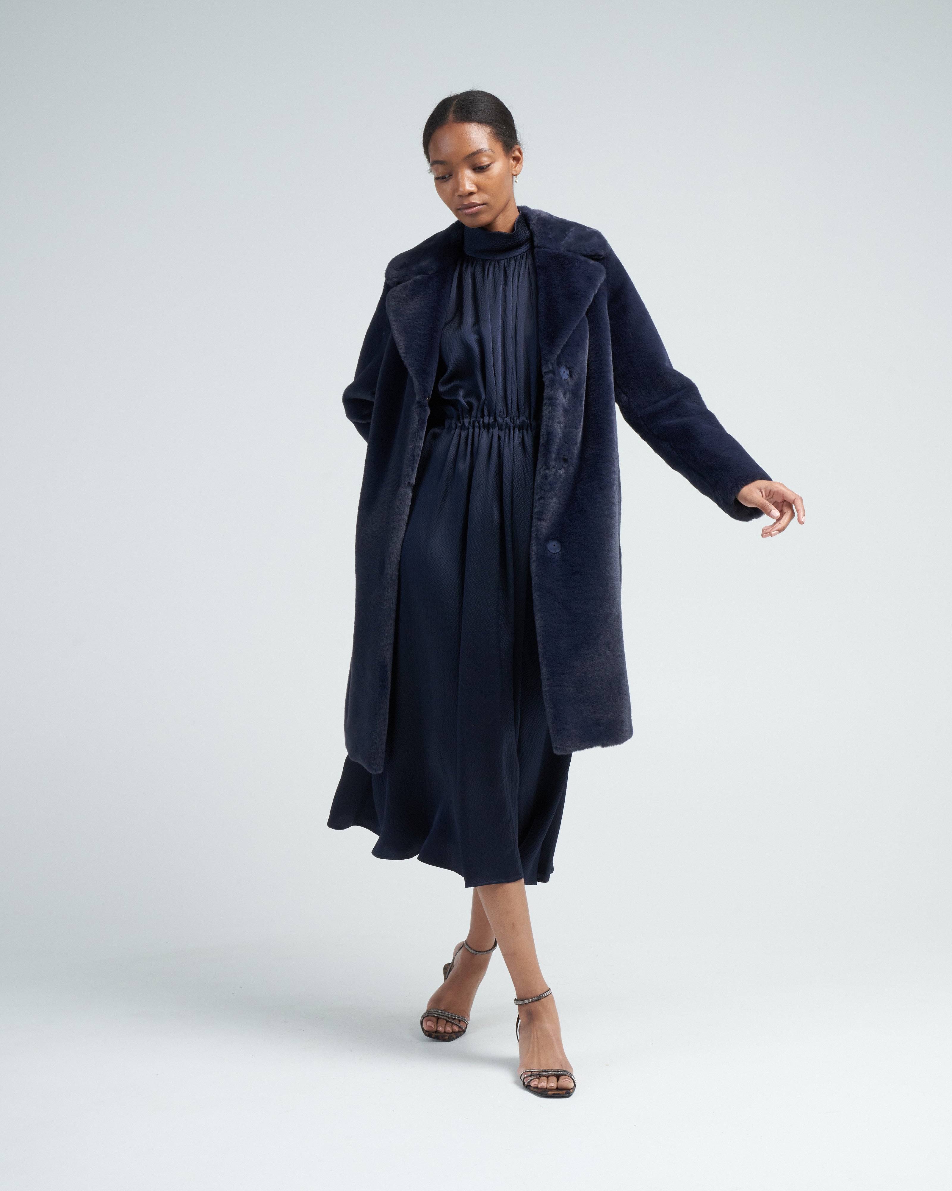 Herno Faux Fur With Foulard Lining Navy Herno Faux Fur With Foulard Lining Navy