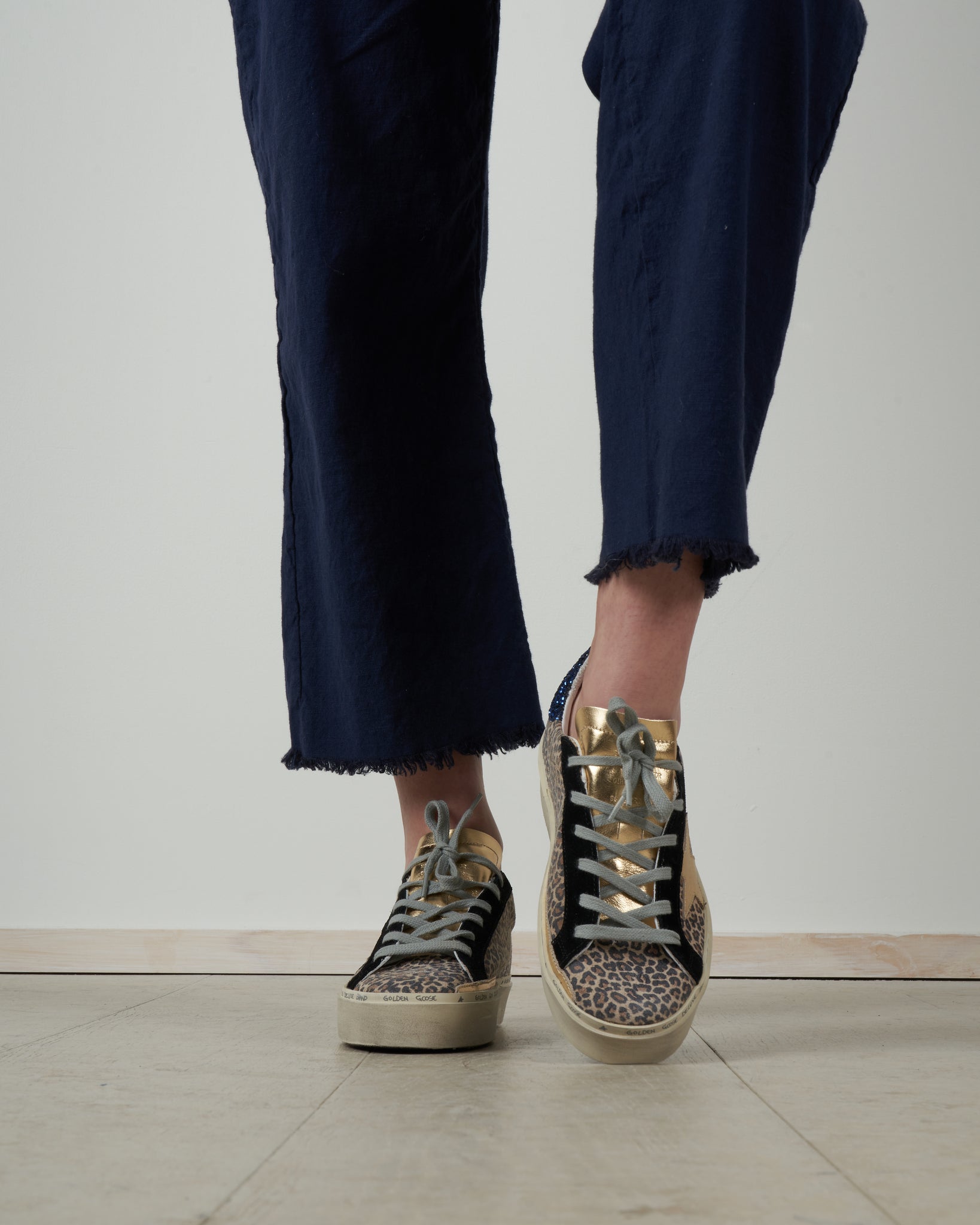 Golden Goose Hi Star Sneaker Leo