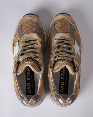 running dad sneaker - gold/white