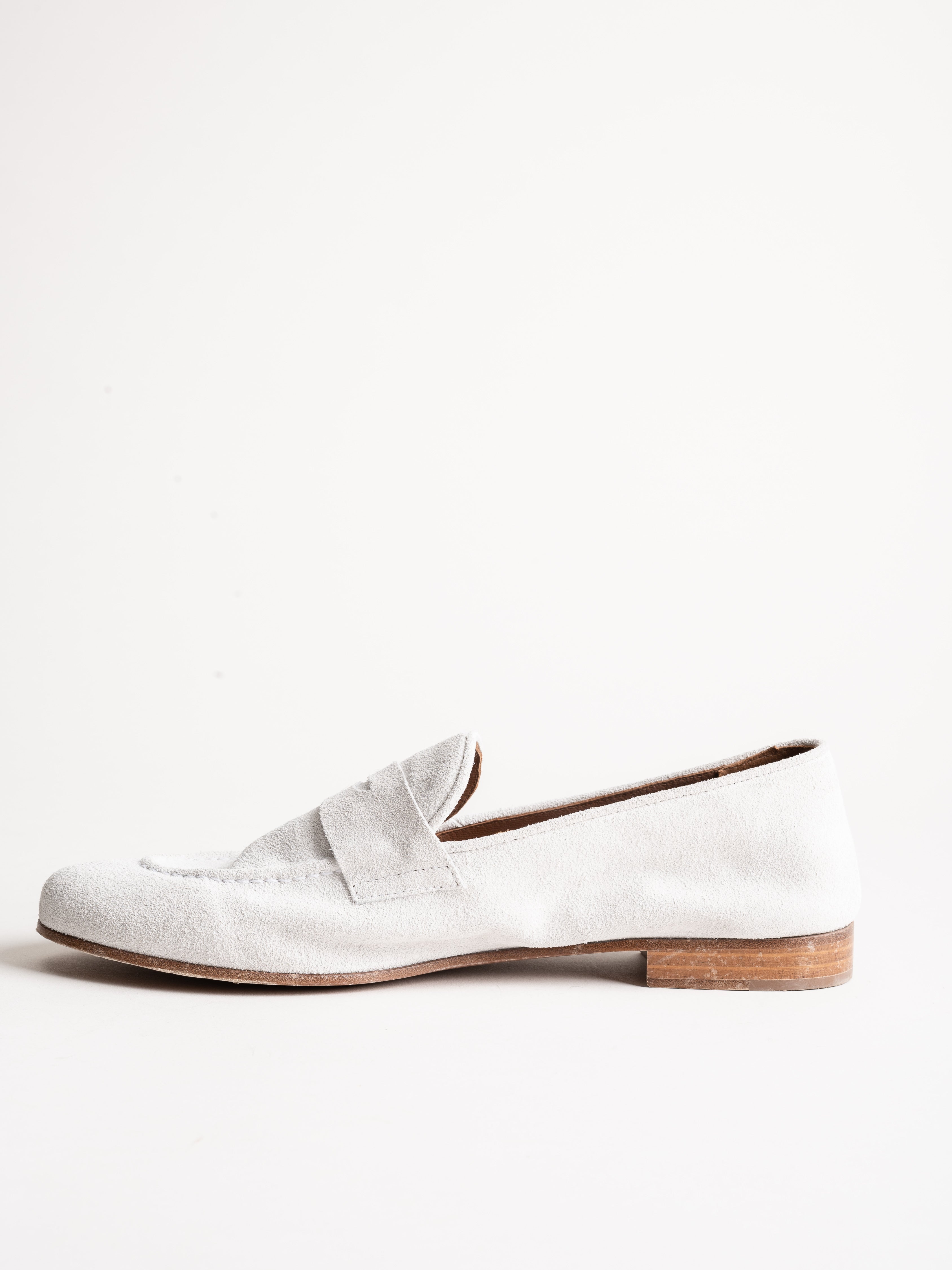 Golden Goose Shoes Virginia White Suede-Star