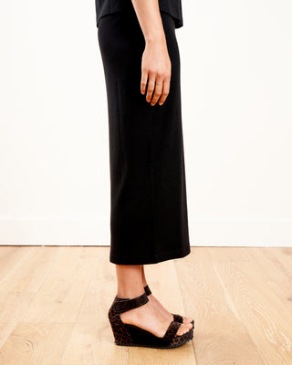 long skirt w/side slit - black