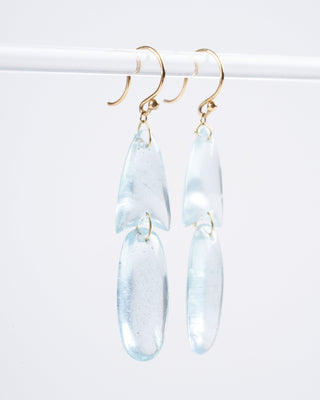 handcut arrowhead earrings aquamarine w/18k - blue