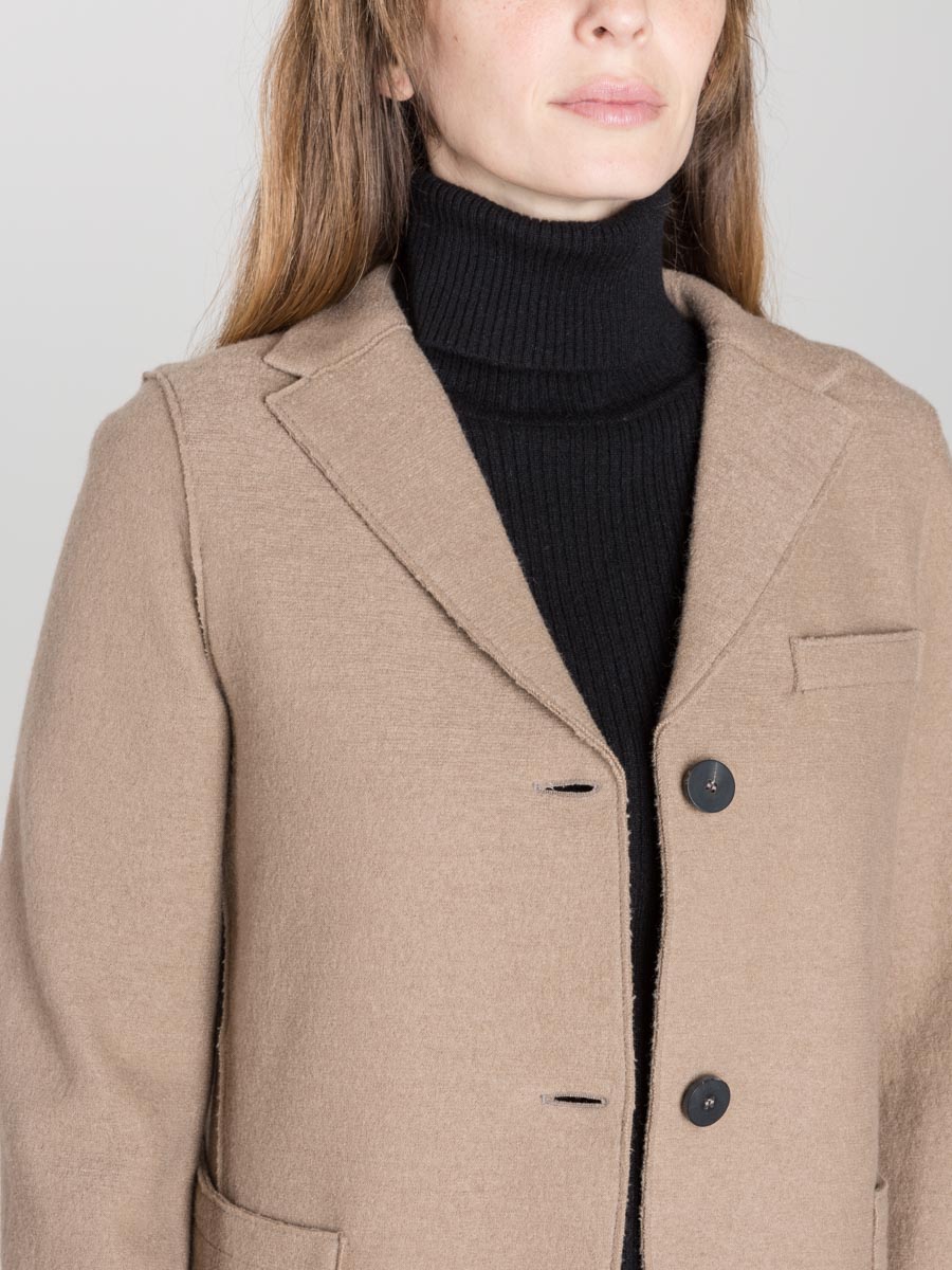 Harris Wharf London Short Boyfriend Jacket in Camel