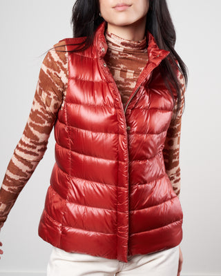 iconico nylon ultralight short vest - burnt henna