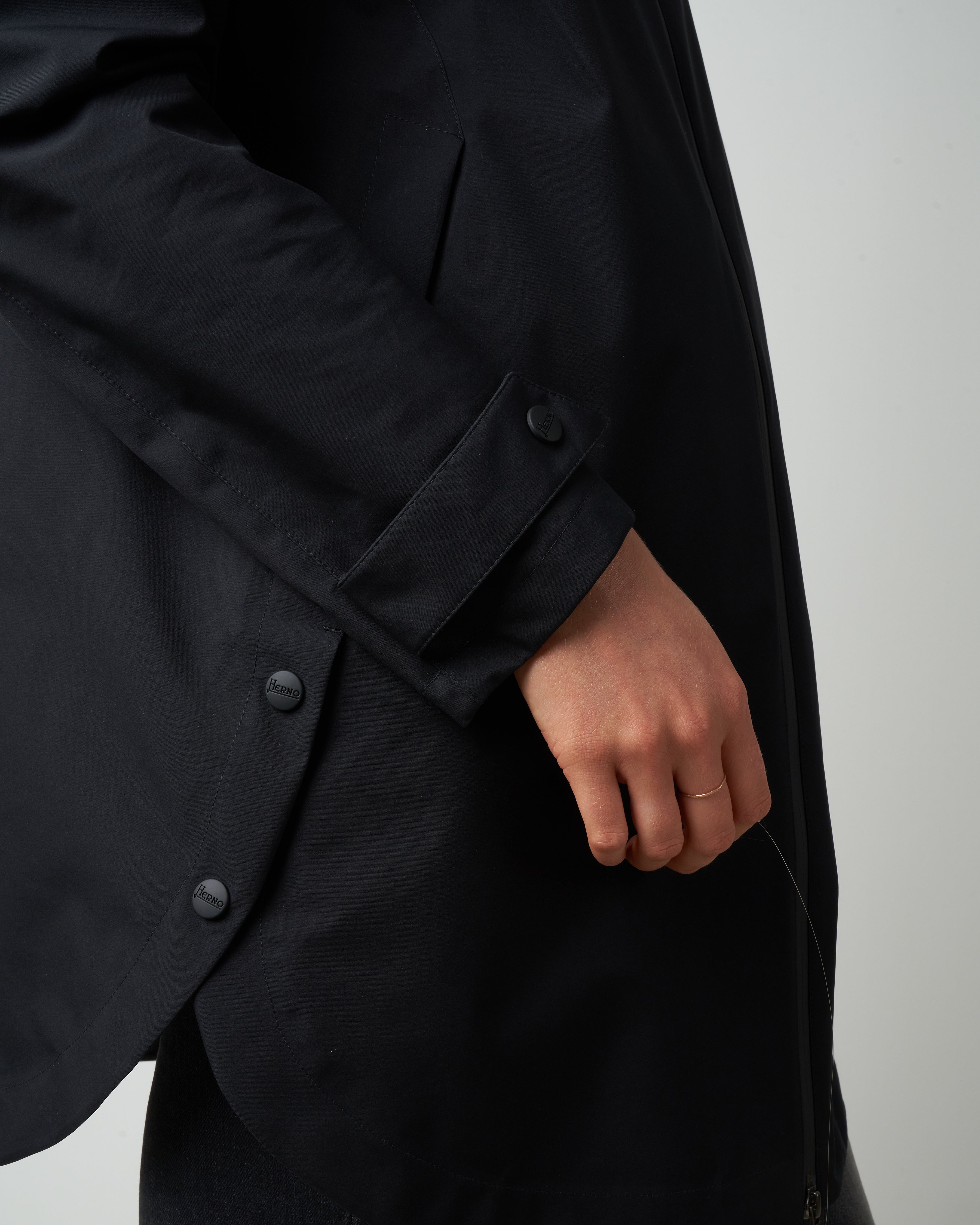 Herno Laminar W/Side Zips Black 9300