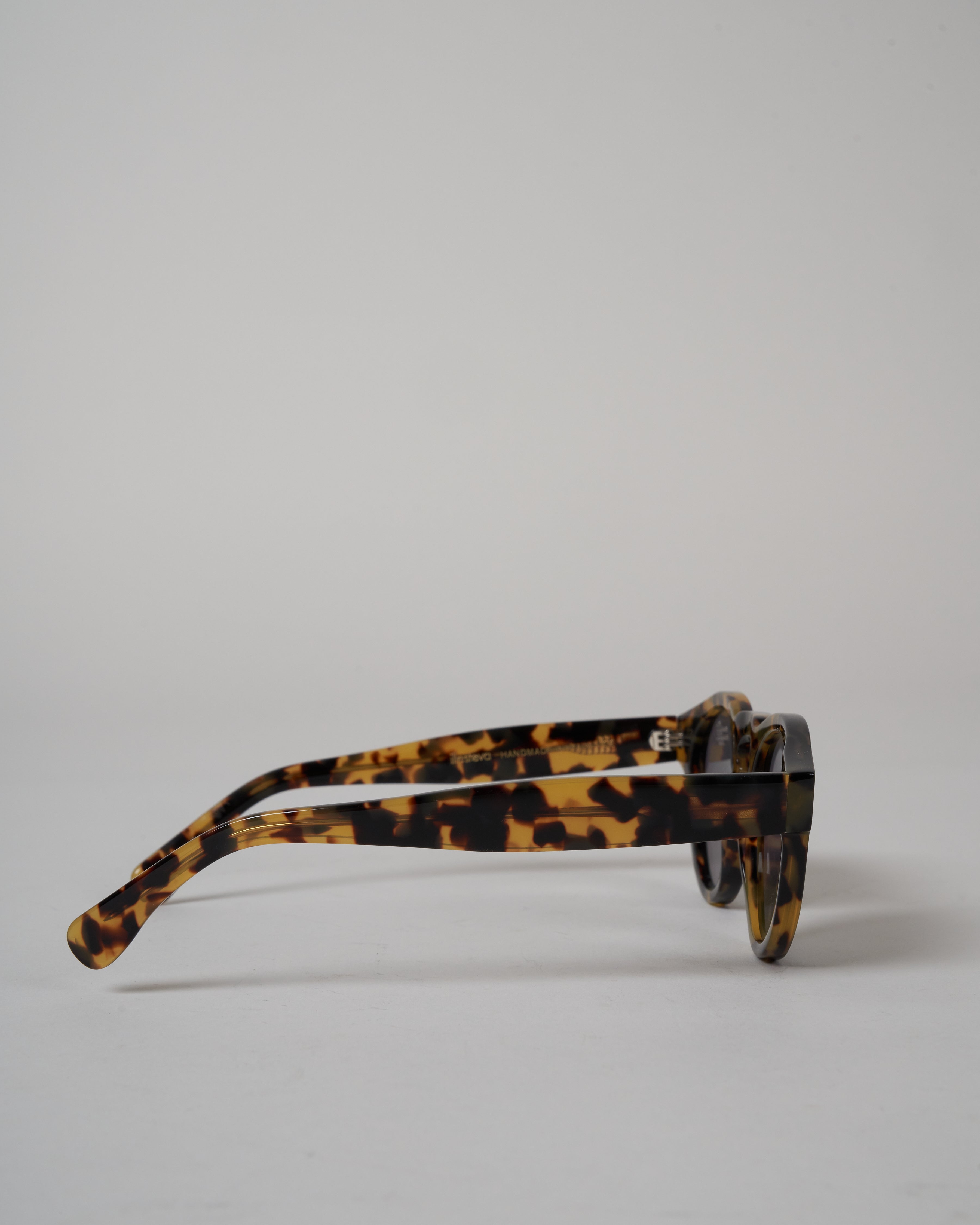 Illesteva Leonard Tortoise With Silver Mirror – scarpa