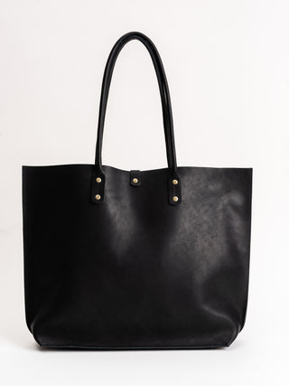 structured tote