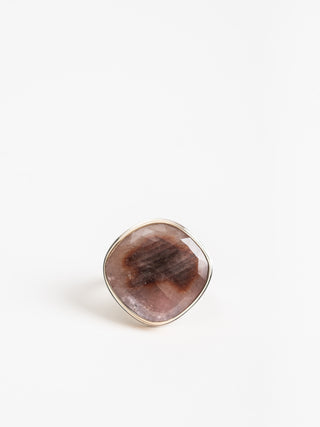 brown sapphire ring