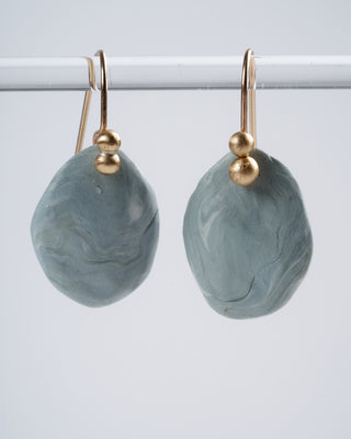 moss pebble clay earring - light blue