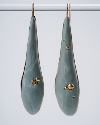 olive leaf clay earring - light blue