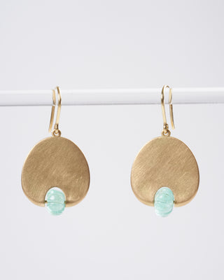 lily pad earring medium with mellon pale emerald beads 18k yg - lt green