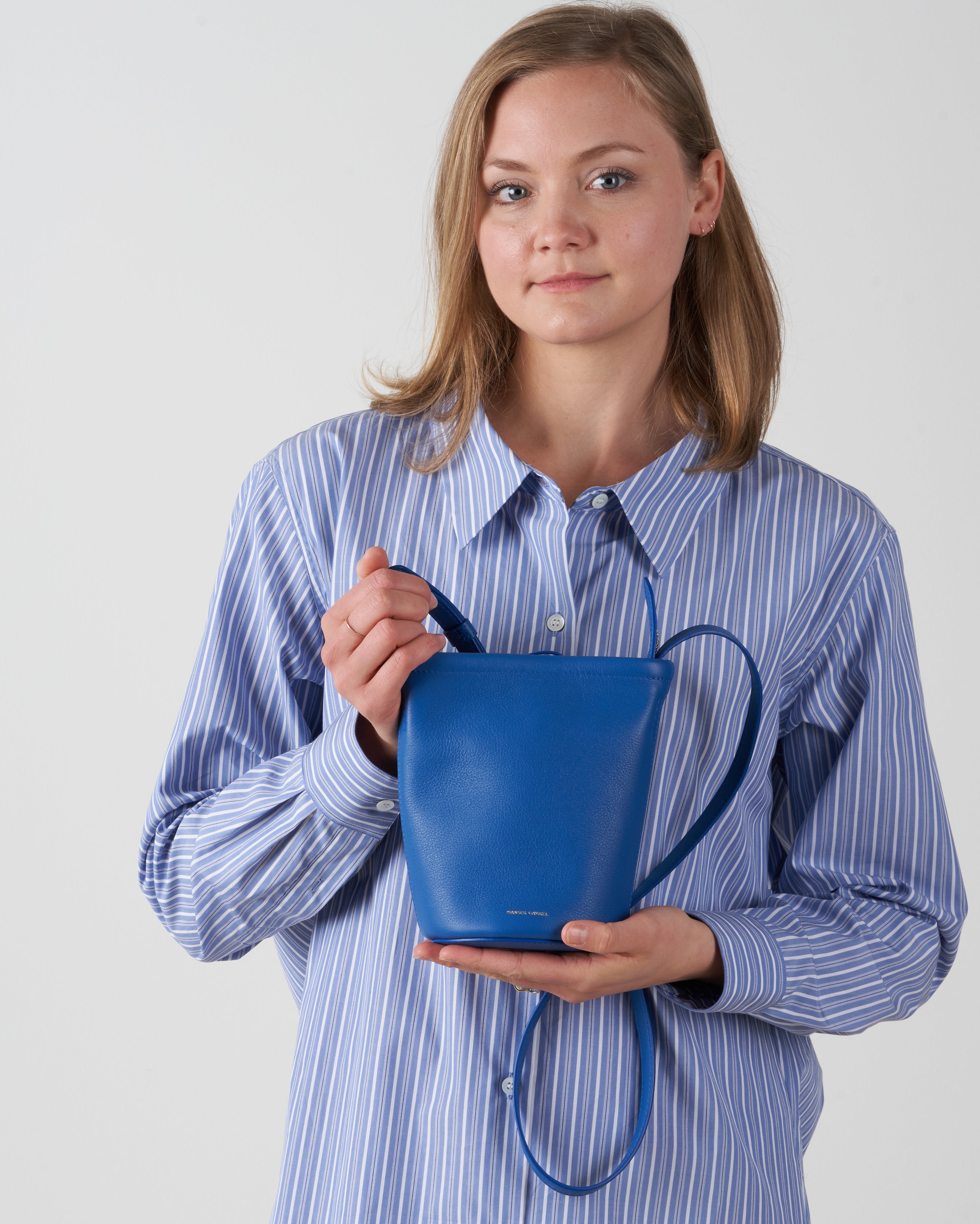 Mansur Gavriel Mini Zip Bucket Elettrico