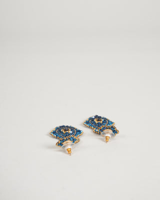 e81102X earrings