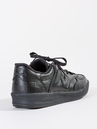 300 sneaker - black leather