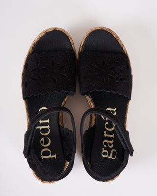 nila wedge - black castoro
