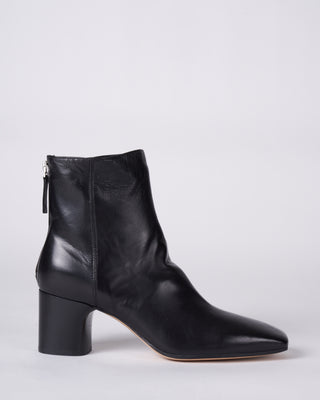 glove boot- back zipper - heel - black glove