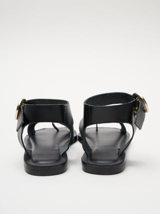 toe ring sandal - black