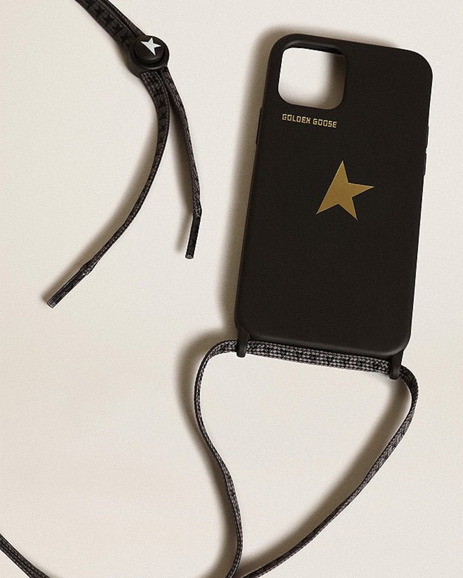 Golden Goose Star Lace-Trimmed Iphone 12/12 Pro Case Black/Gold Golden Goose Star Lace-Trimmed Iphone 12/12 Pro Case Black/Gold