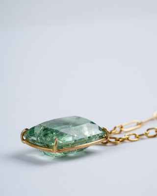 green beryl cushion cut pendant necklace