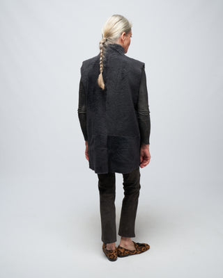 short stand collar shearling gilet - graphite