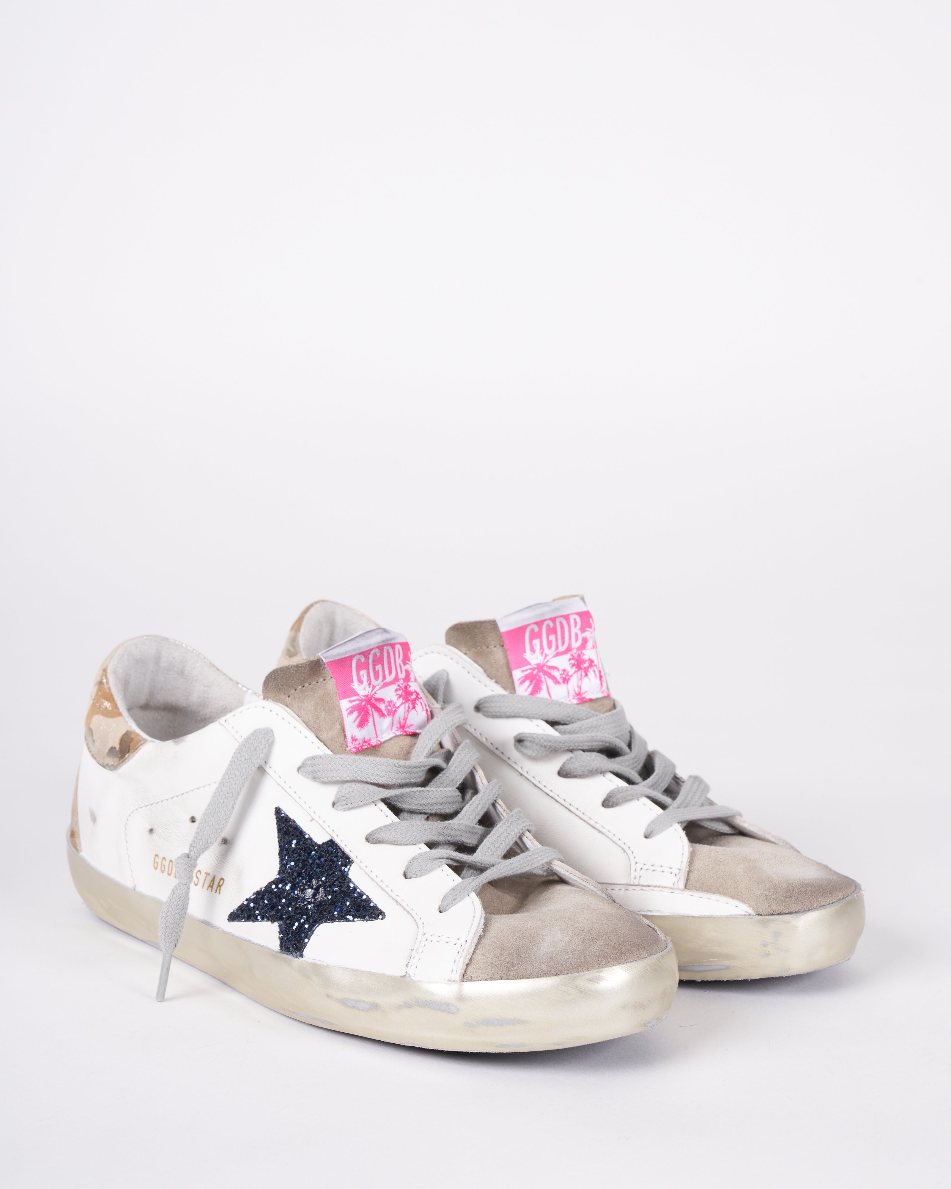 Golden goose best sale camo pink star