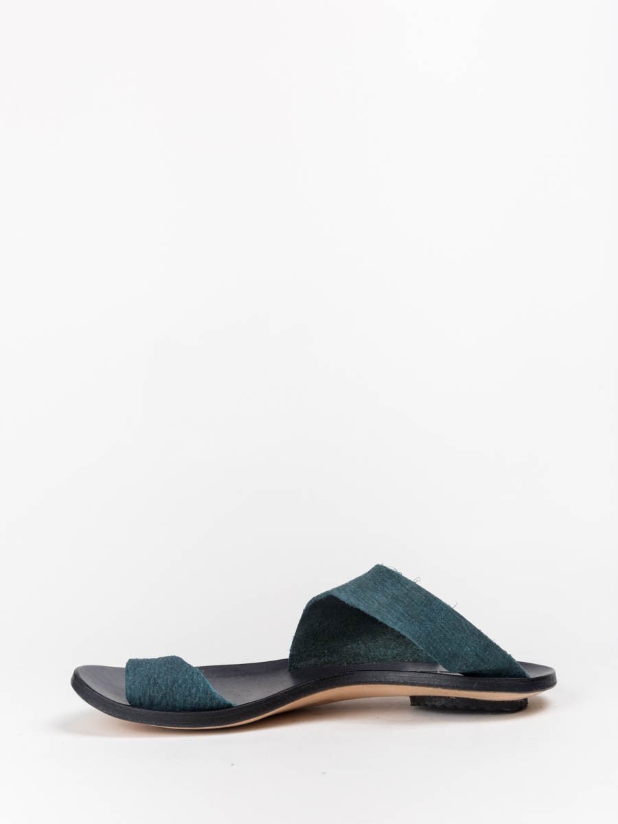 Cydwoq Thong Sandal in Olive Leather – scarpa