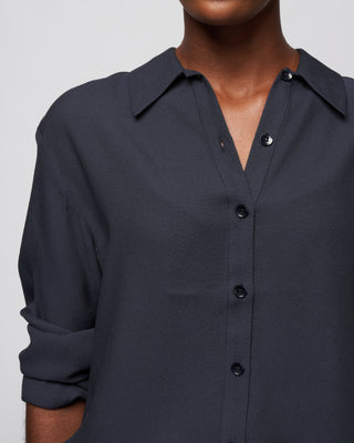 feather weight eco crepe slim shirt - midnight navy