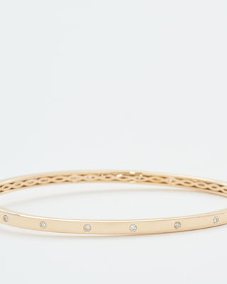 timeless graduated diamond bangle
