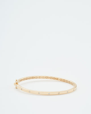 timeless graduated diamond bangle