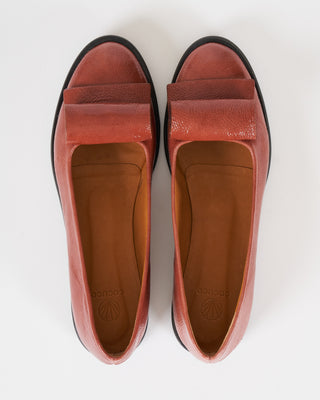 yale antiqued loafer - patent deborah