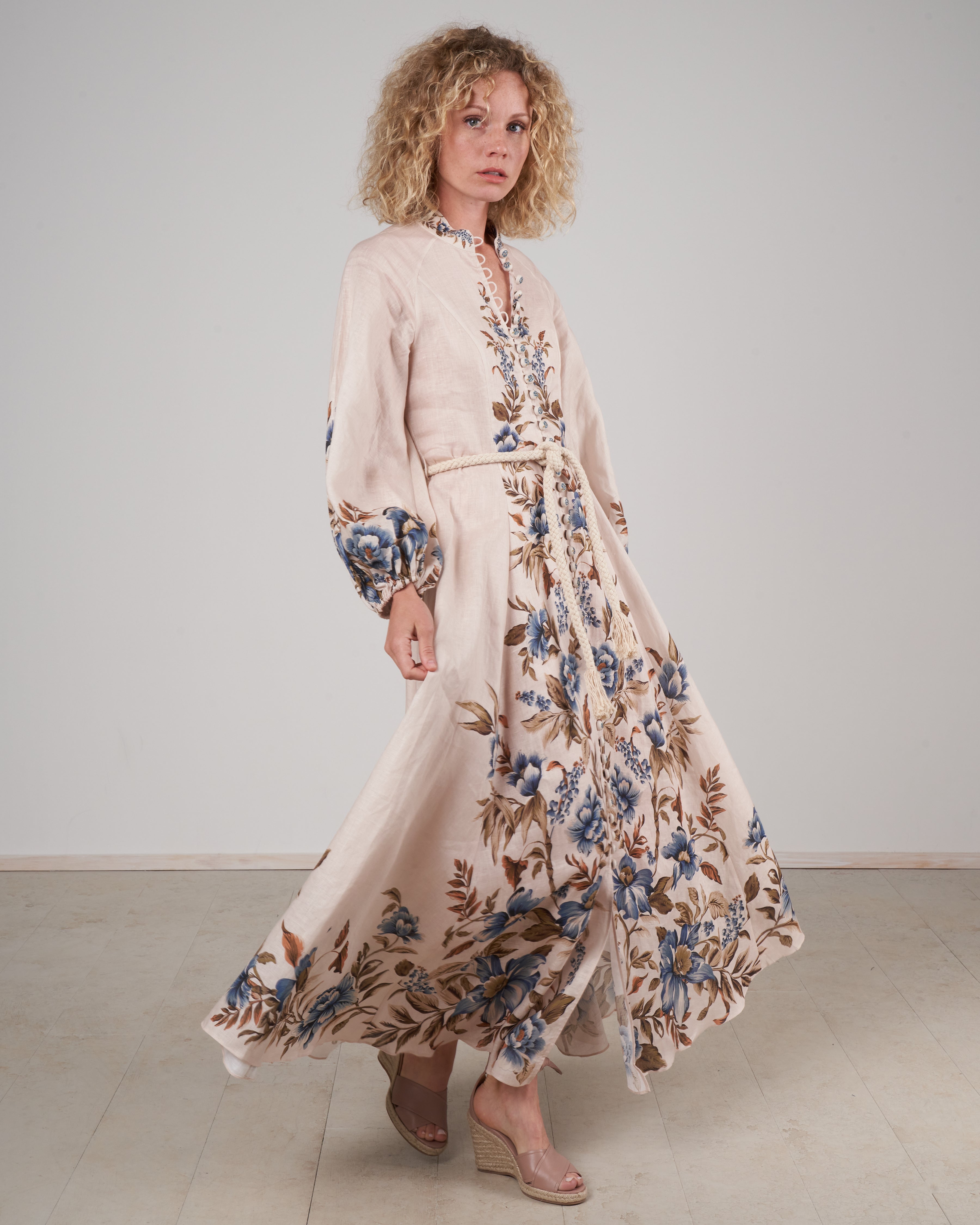 aliane billow long dress - khaki floral khf aliane billow long dress - khaki floral khf