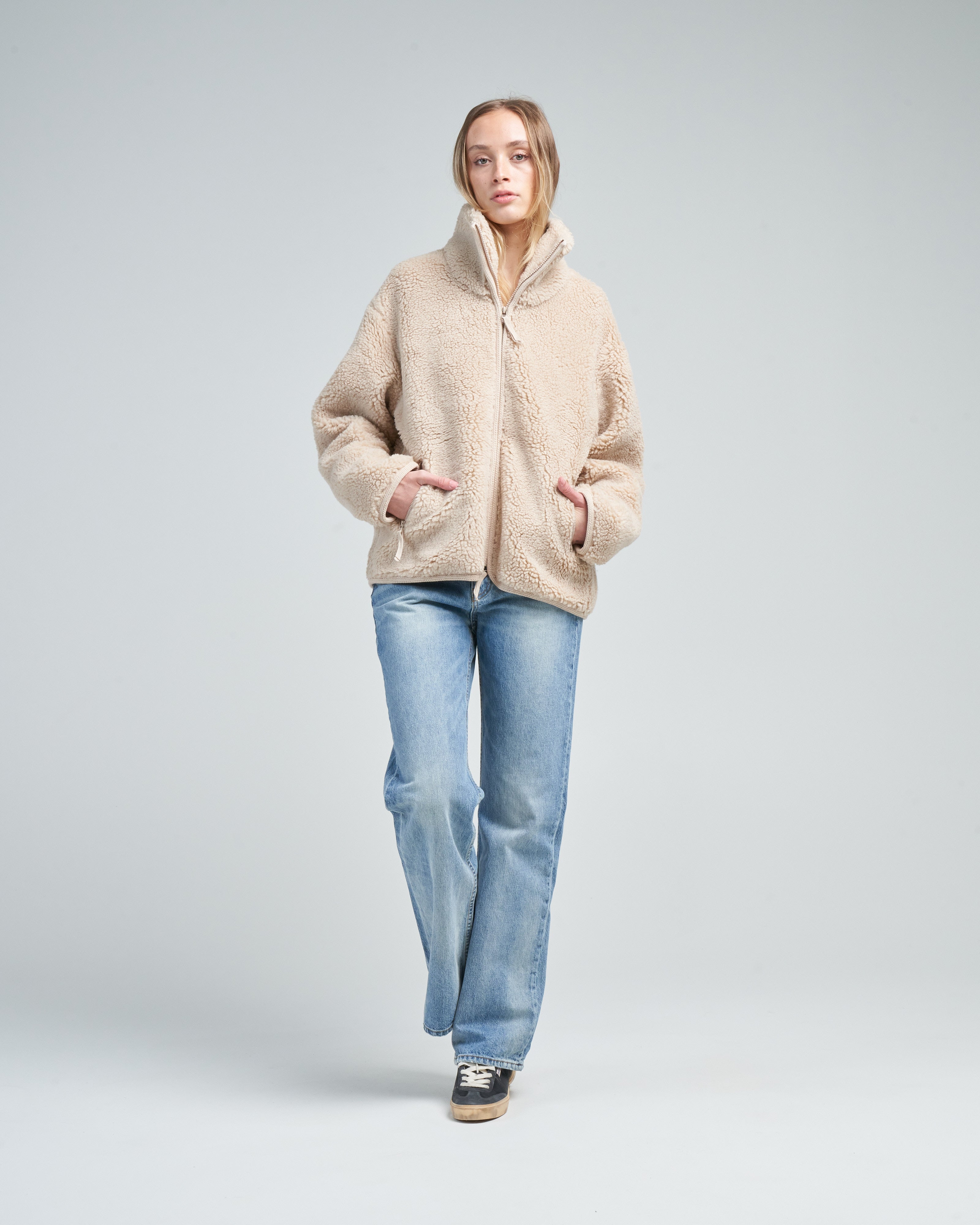 7115 By Szeki Zip Up Turtle Curly Jacket Beige