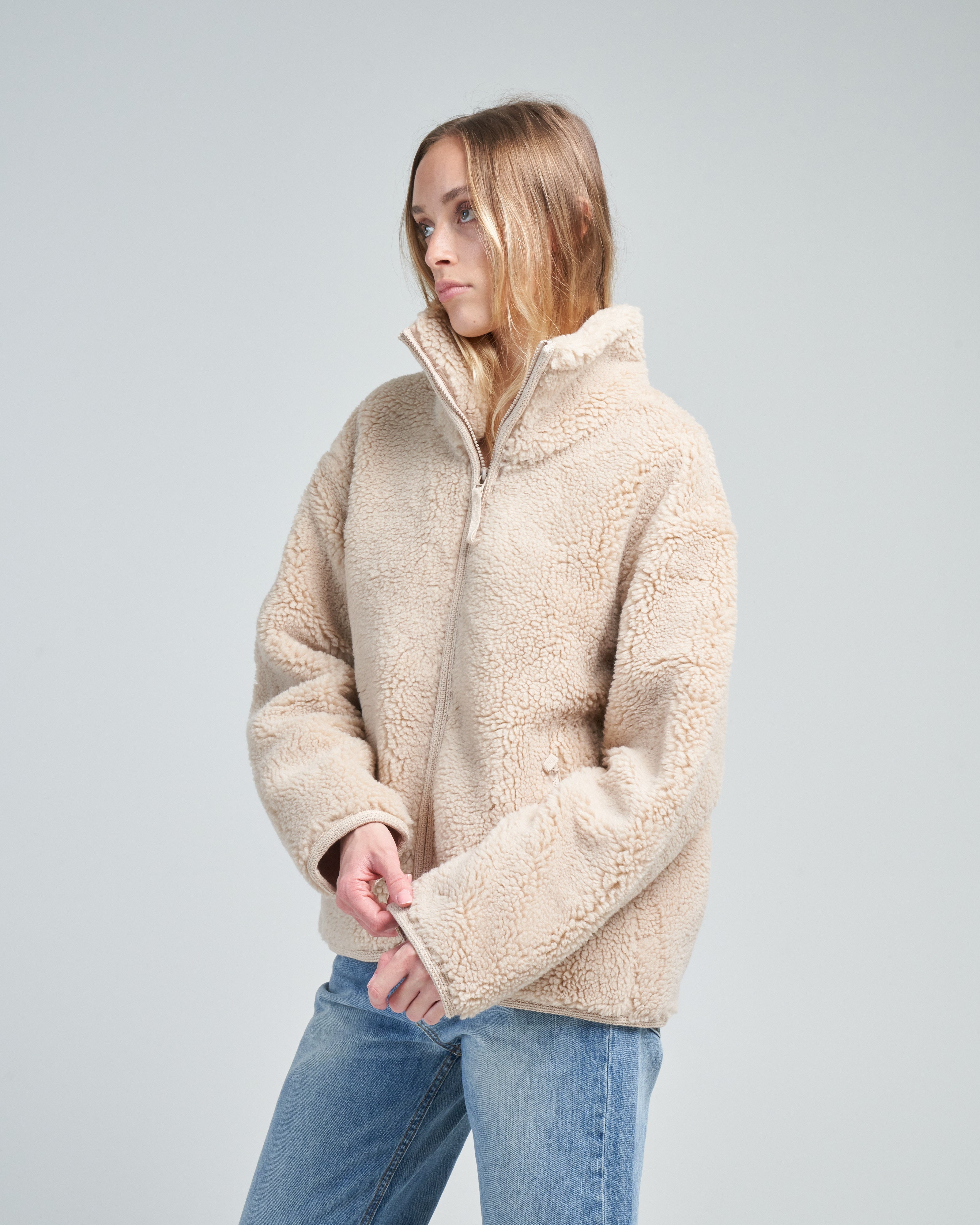 7115 By Szeki Zip Up Turtle Curly Jacket Beige