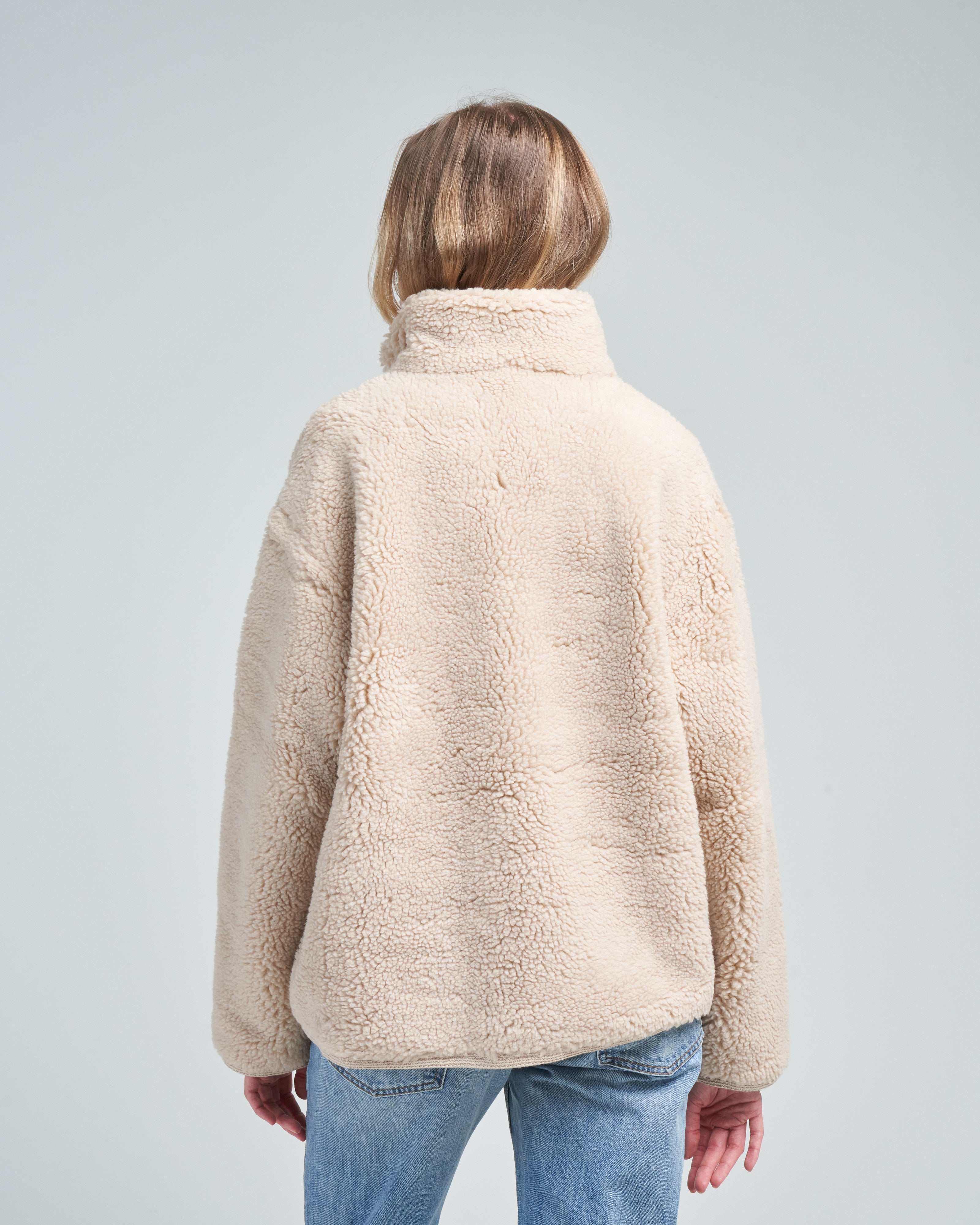 7115 By Szeki Zip Up Turtle Curly Jacket Beige